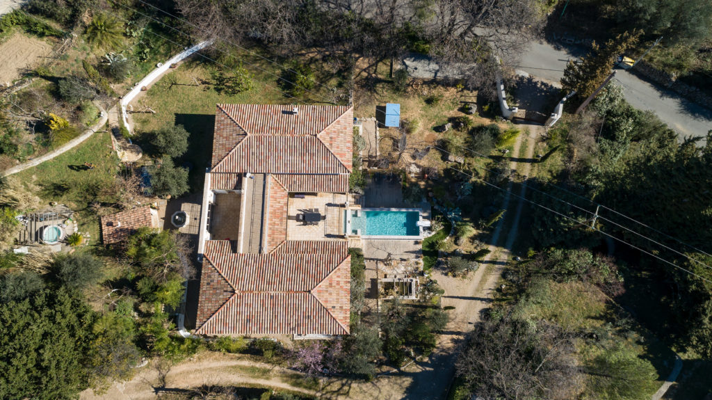 Maison en vente pour l'agence ERA Montauroux sur les hauteurs de Fayence. Pilote de drone-Immobilier-vidéo aérienne